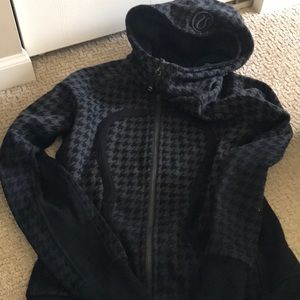 Lululemon Scuba Grey/Black Check Hoodie, size 8